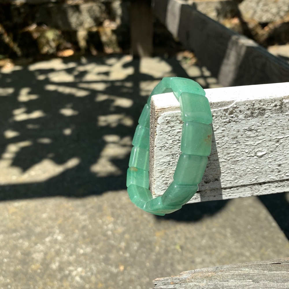 Green Aventurine Stones elastic bracelet. - Picture 2 of 7